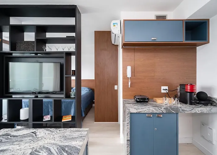 River One 2303 - Luxury Studio